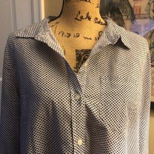 Gap Modern Collared Button Down Shirt